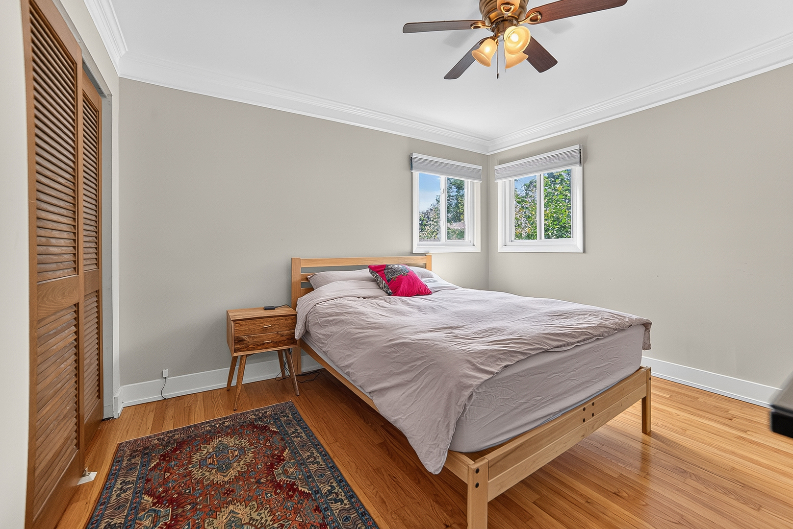 4615 Larch Avenue Property Photo 9