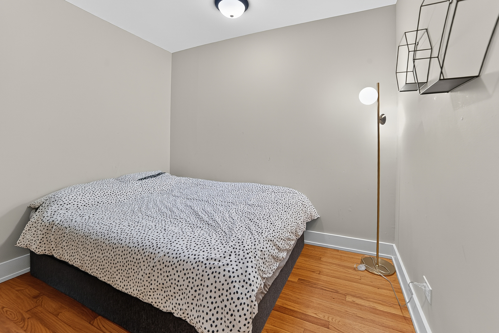 4615 Larch Avenue Property Photo 14
