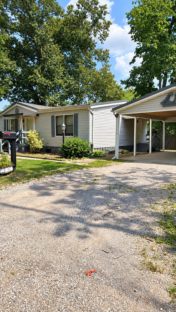 200 E Blake Street Property Photo 2