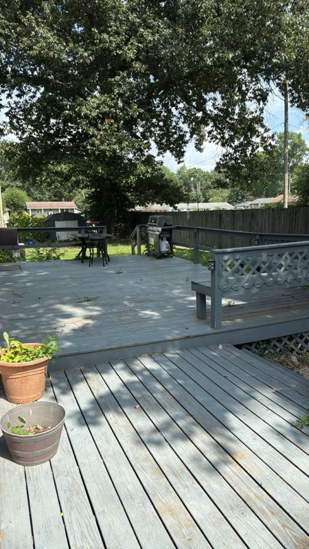 200 E Blake Street Property Photo 8