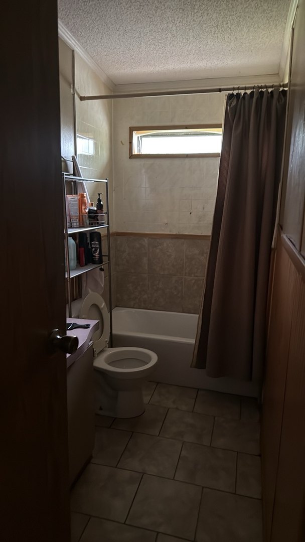 200 E Blake Street Property Photo 16
