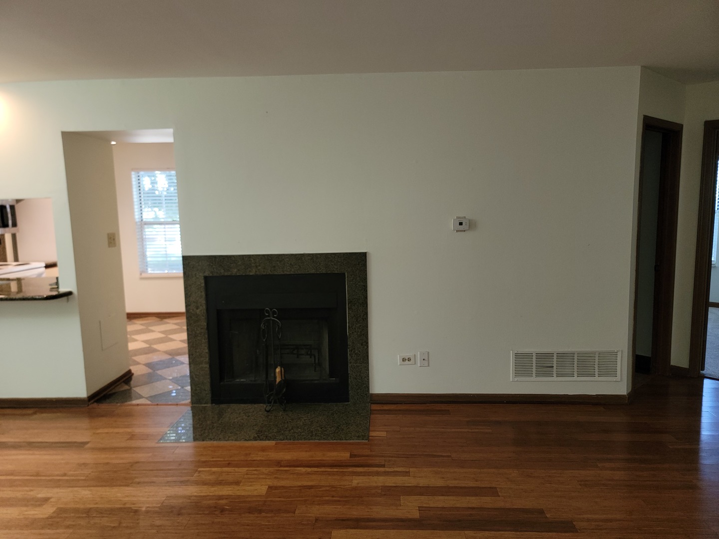 137 White Oak Court 1 Property Photo 5