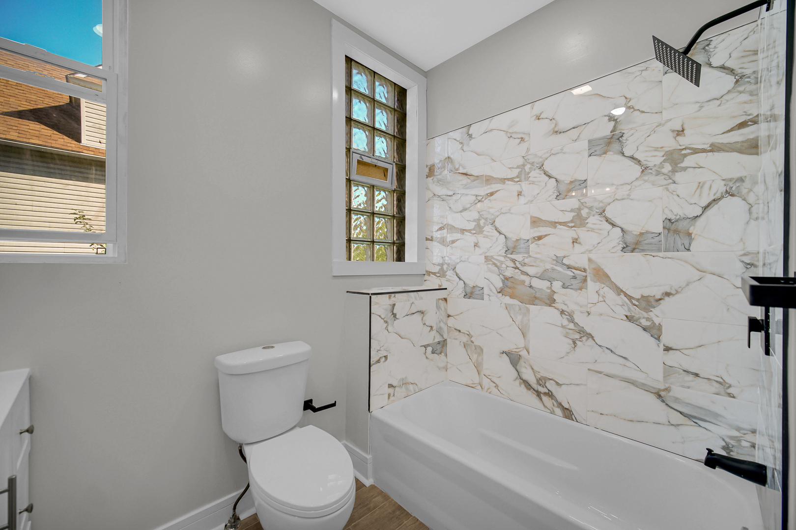 542 N Lavergne Avenue Property Photo 8