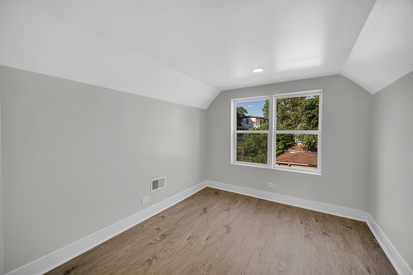 542 N Lavergne Avenue Property Photo 19