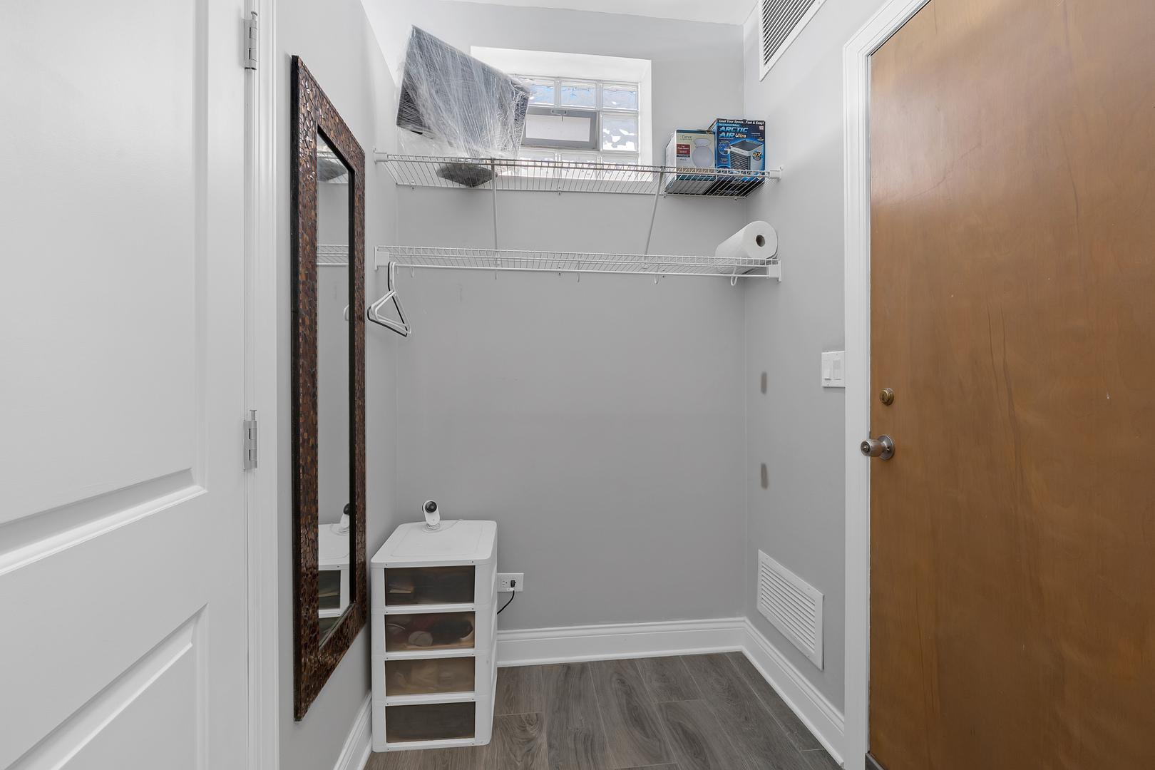 6239-41 W Belmont Avenue Property Photo 12