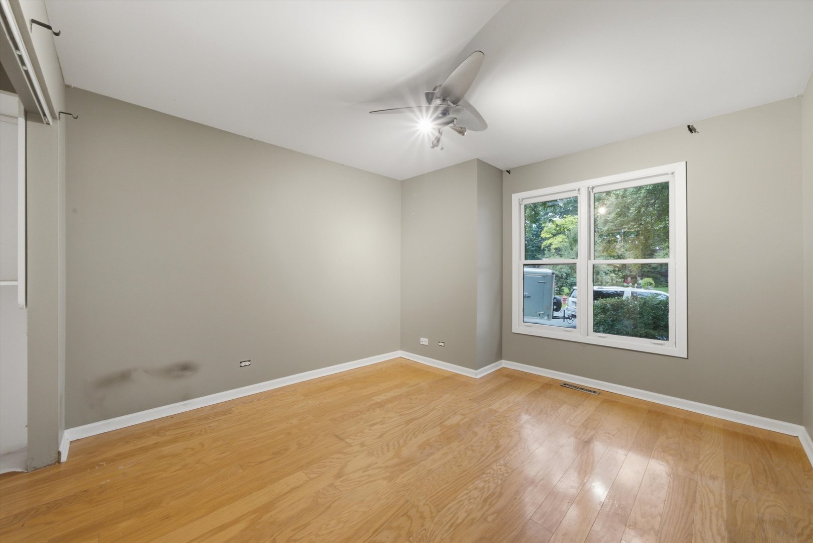 929 Alton Court Property Photo 18