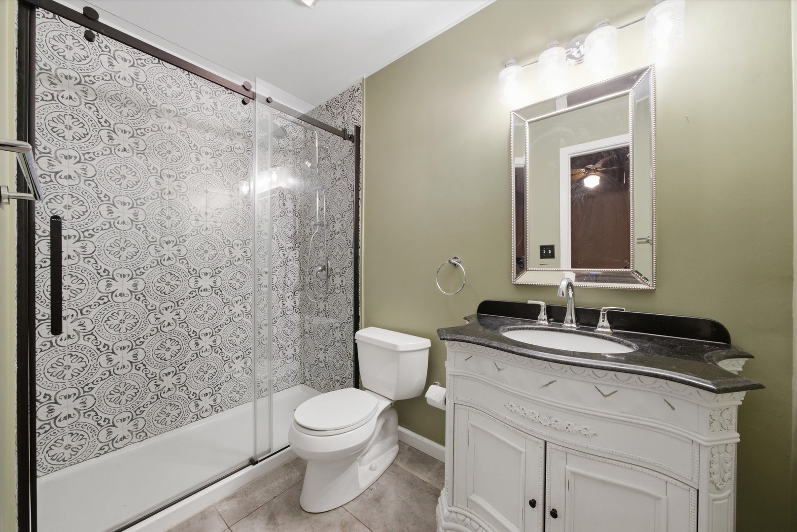 929 Alton Court Property Photo 20