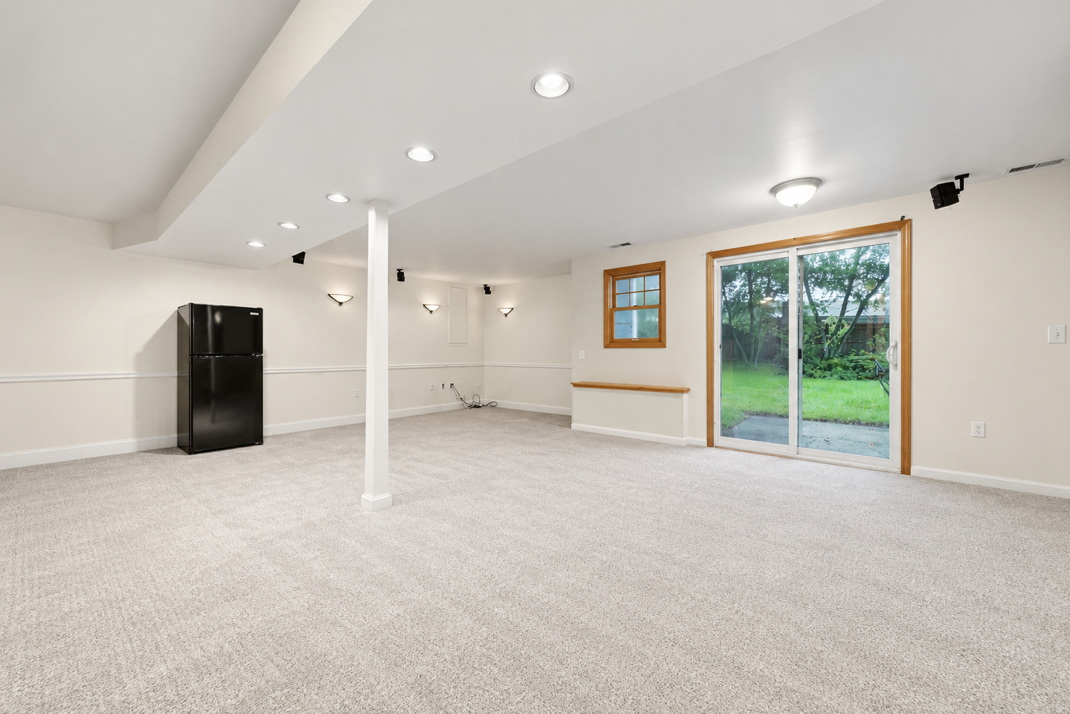 929 Alton Court Property Photo 22