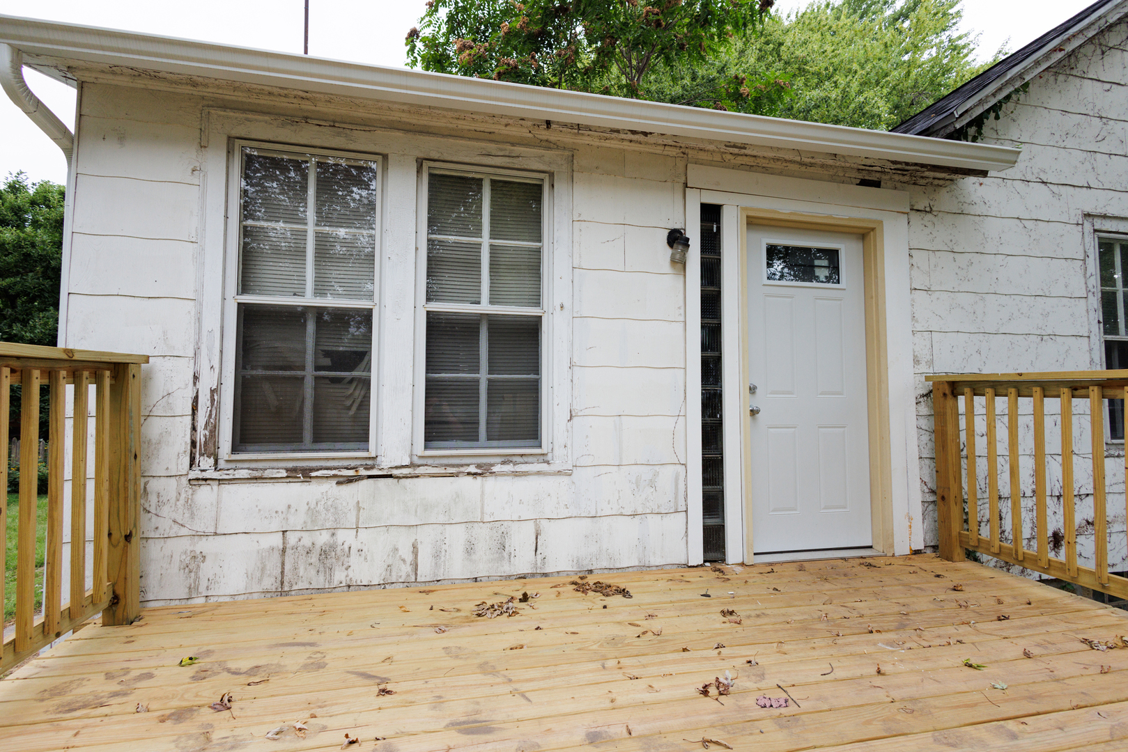 1065 S 4th Avenue Property Photo 3