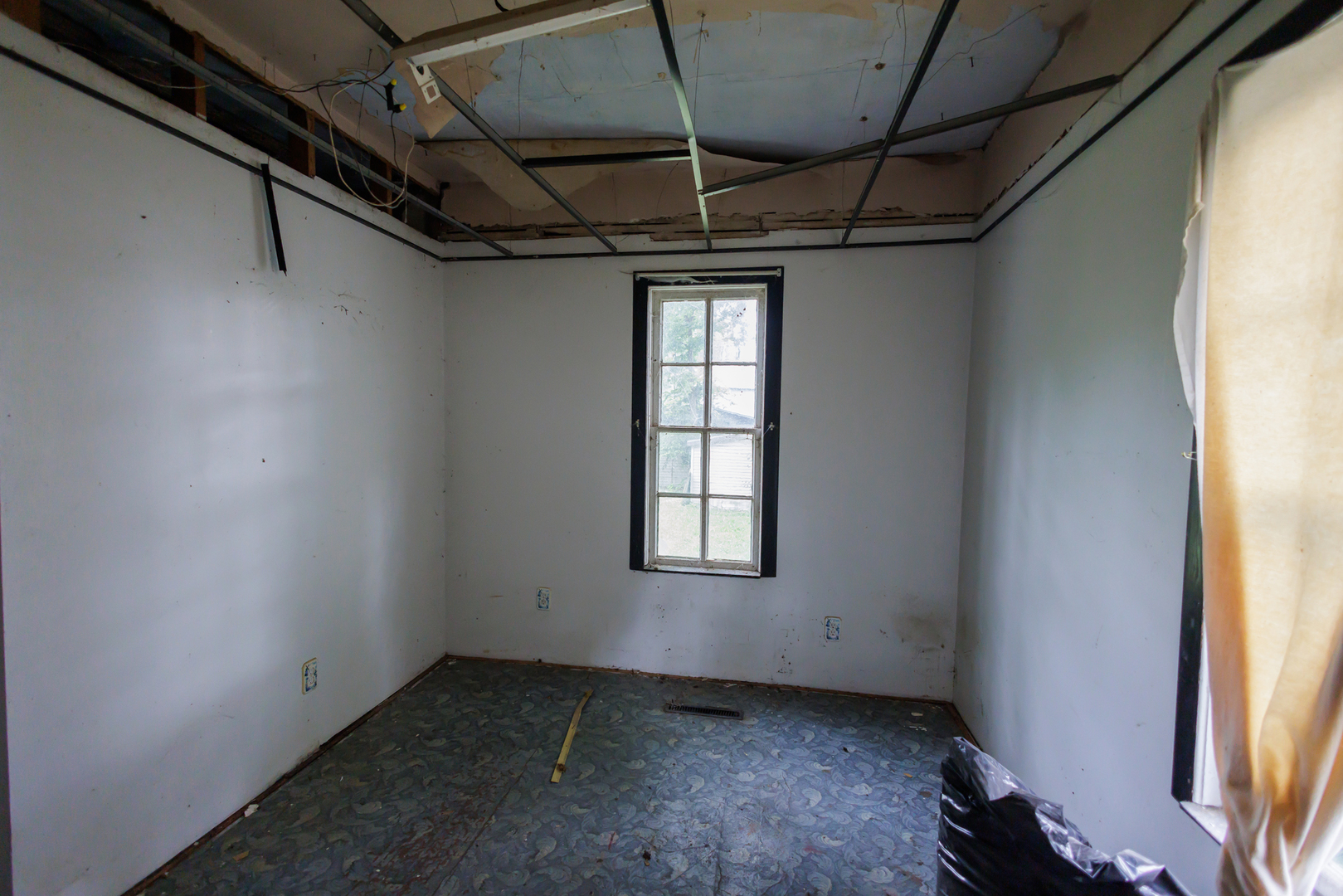 1065 S 4th Avenue Property Photo 15