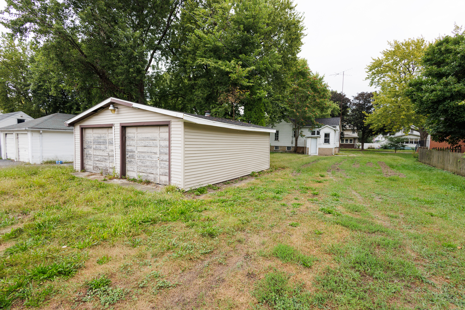 1065 S 4th Avenue Property Photo 27