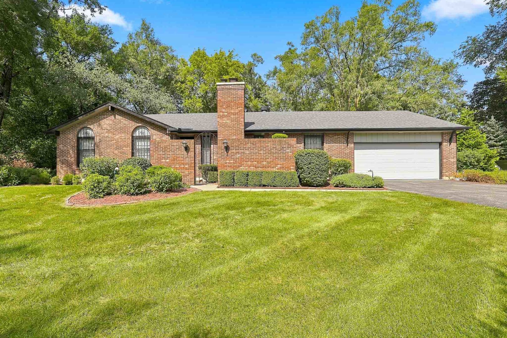 806 Roberts Road Property Photo 1