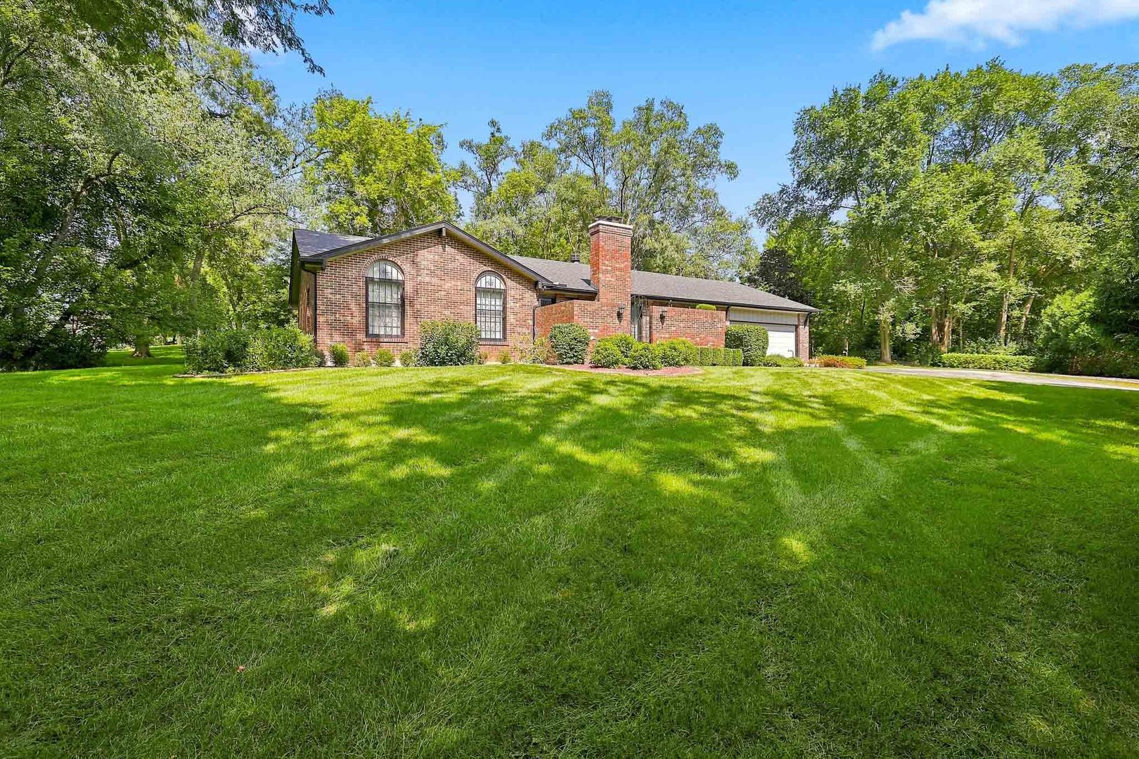 806 Roberts Road Property Photo 2