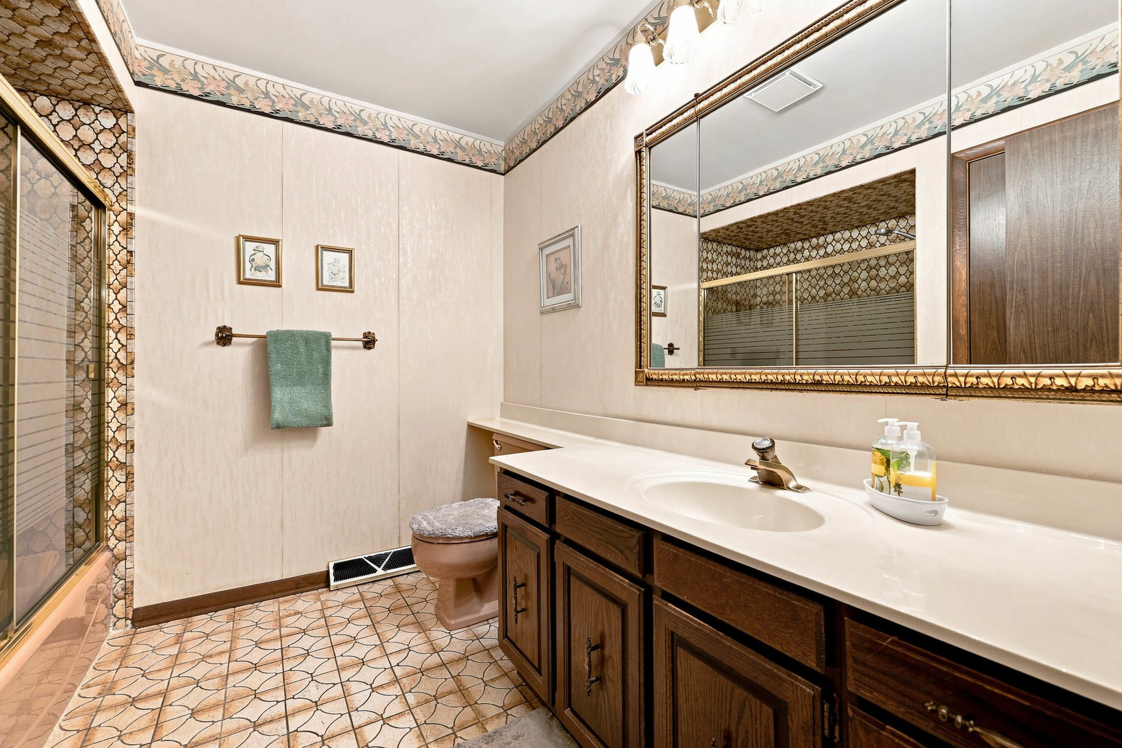 806 Roberts Road Property Photo 25