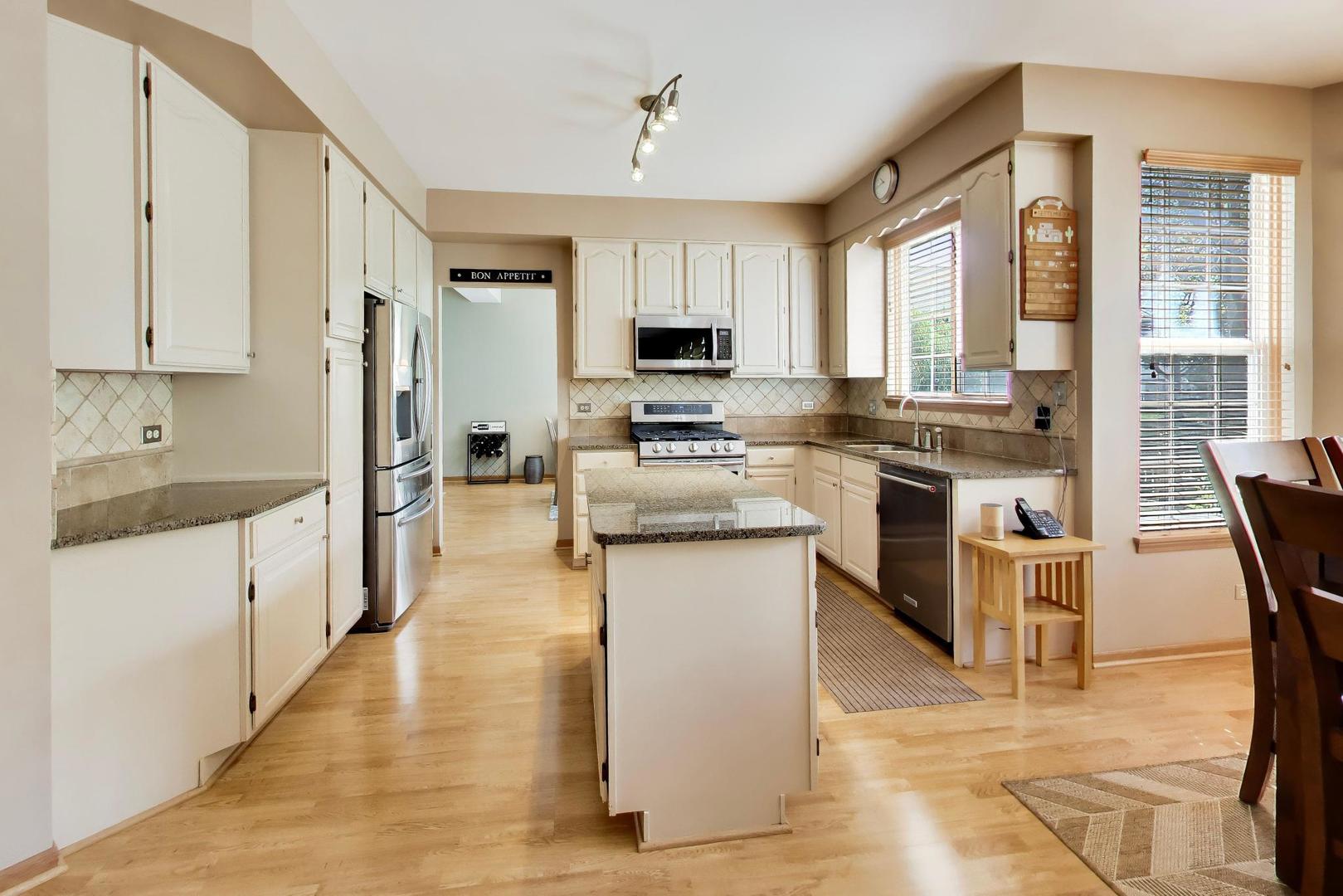 6181 Crossland Boulevard Property Photo 5