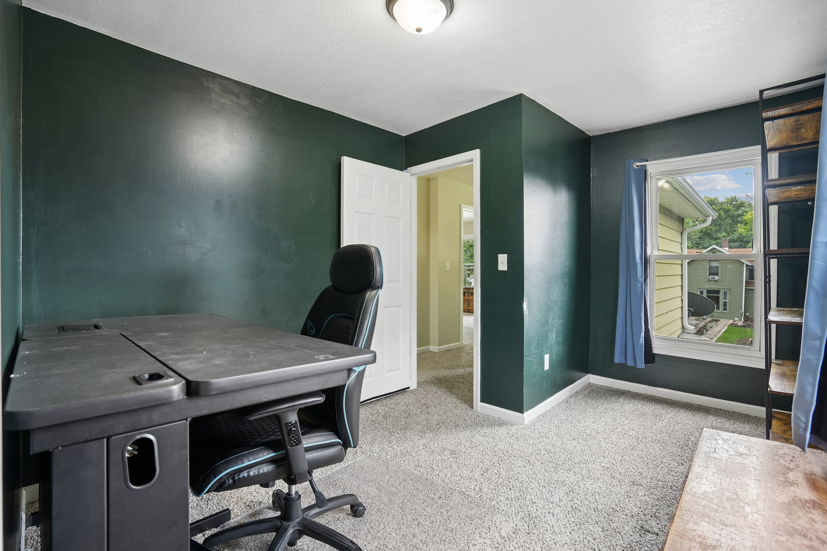 624 W 16th Street Property Photo 16