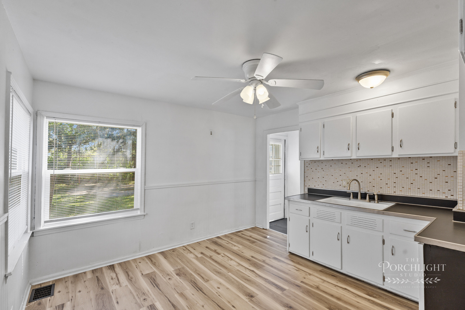 344 N Hammes Avenue Property Photo 6