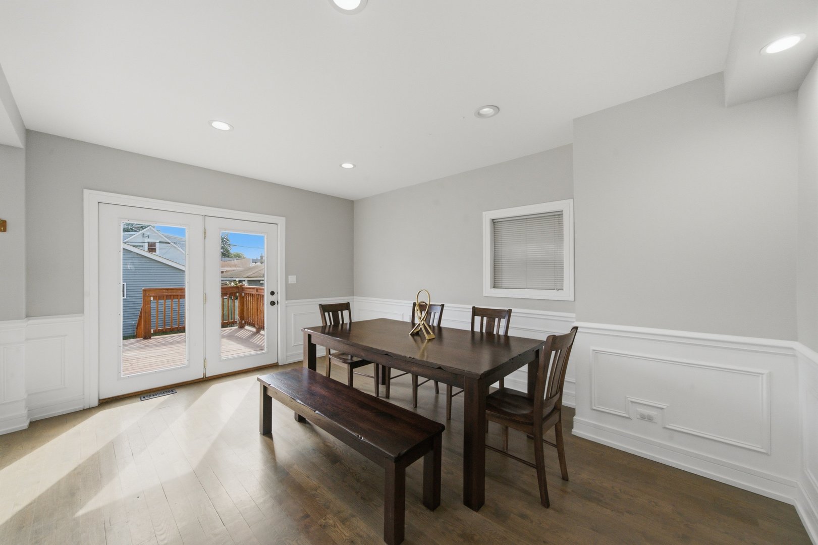 2421 N Marmora Avenue Property Photo 16
