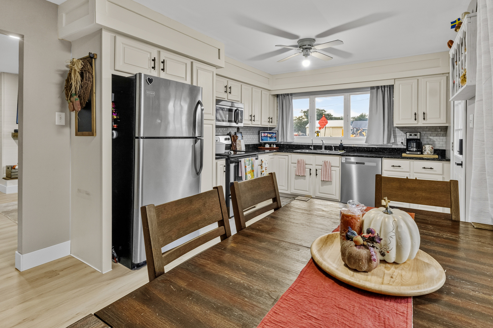406 Dixie Highway Property Photo 13