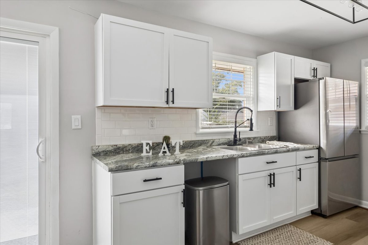 1305 N Prairie Avenue Property Photo 9