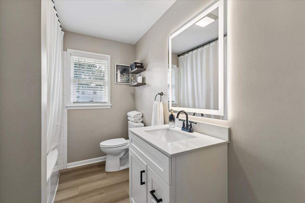 1305 N Prairie Avenue Property Photo 13