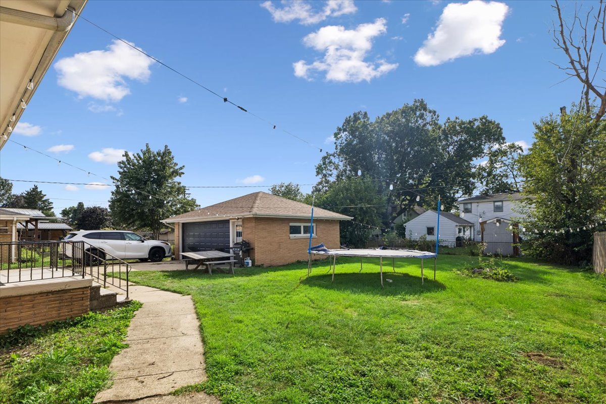 1305 N Prairie Avenue Property Photo 17