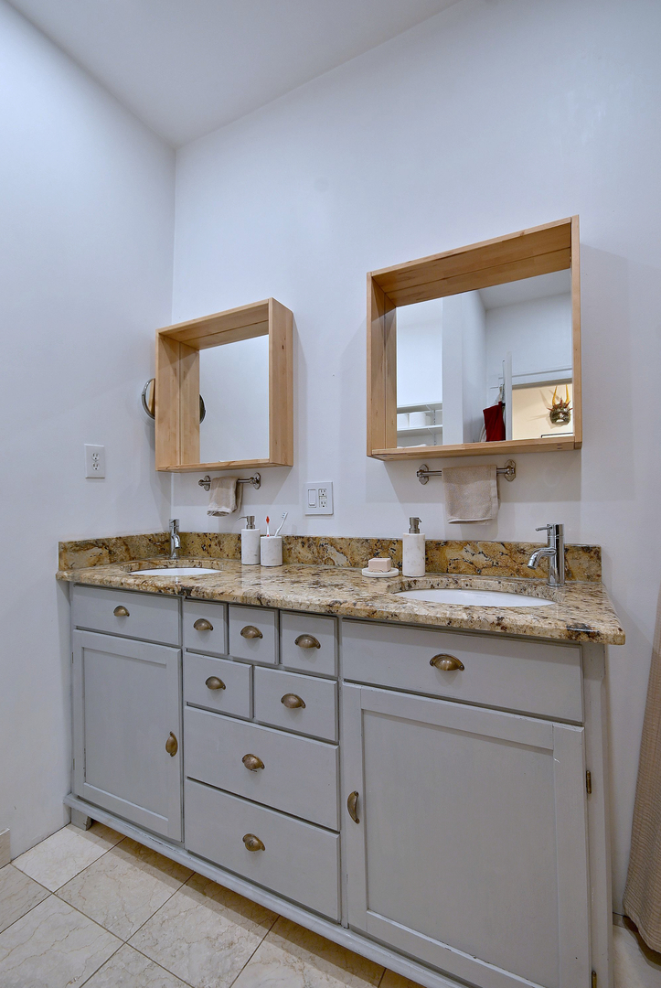 113 S Scoville Avenue 1s Property Photo 24