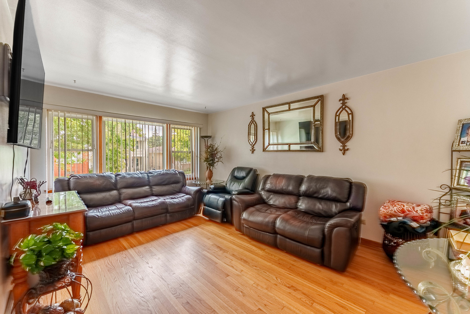2834 Highland Avenue Property Photo 2