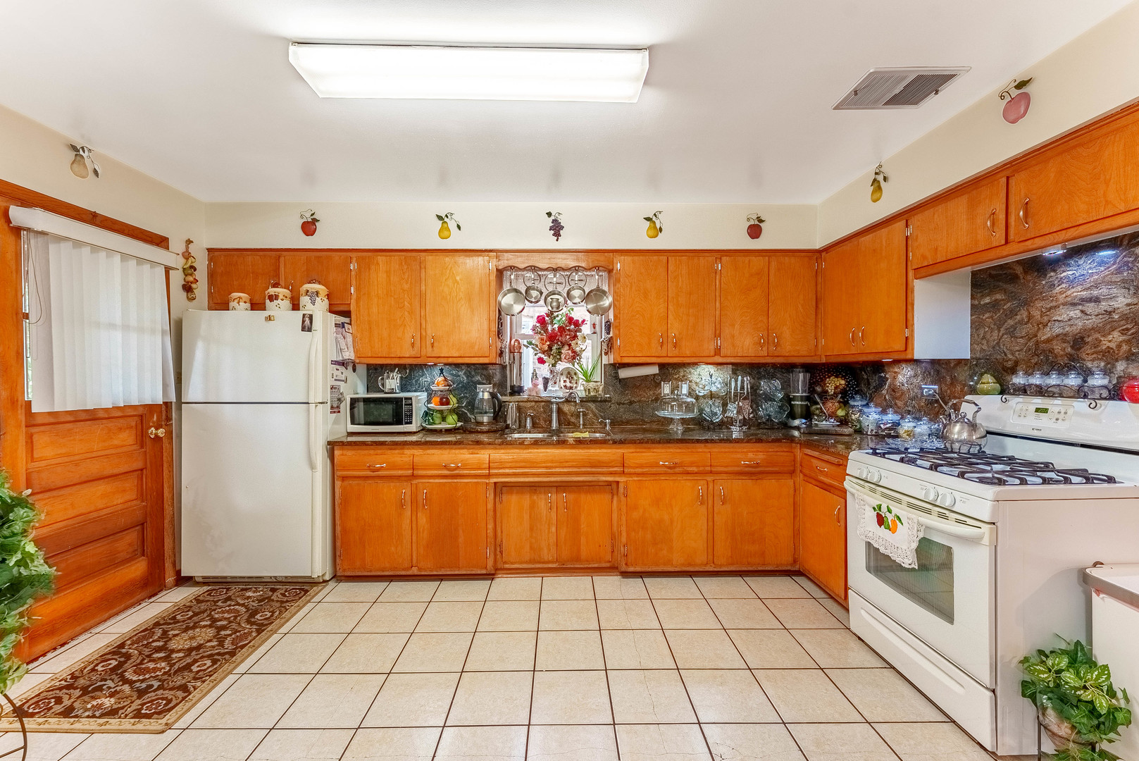 2834 Highland Avenue Property Photo 6