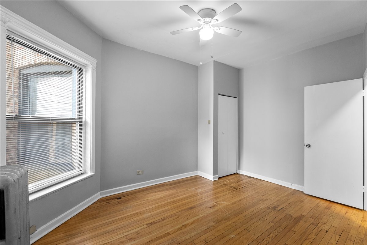 5018 S Blackstone Avenue 101 Property Photo 7