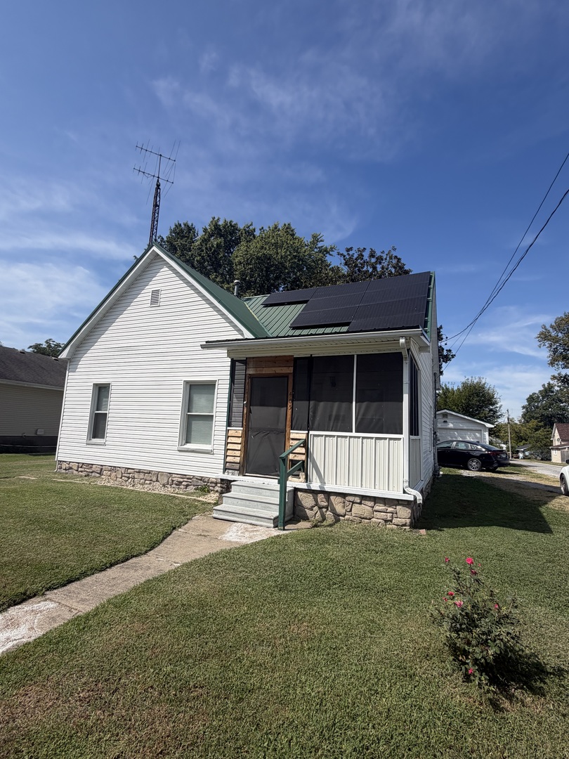 405 S State Street Property Photo 1