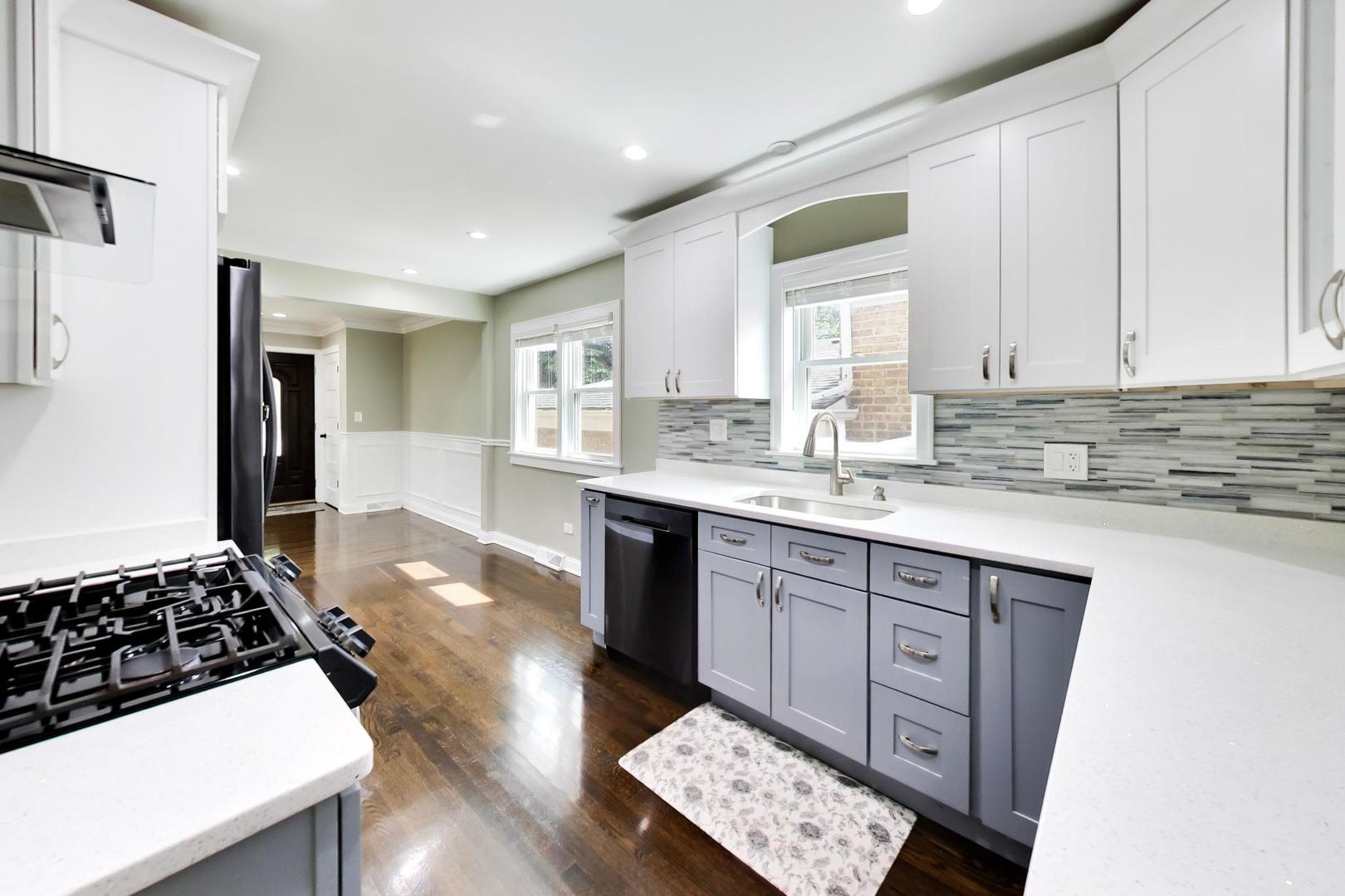 3126 Cuyler Avenue Property Photo 8
