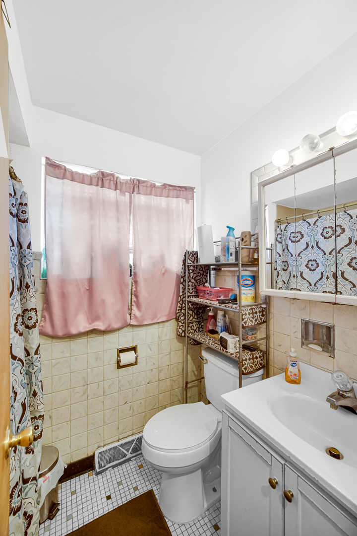 2970 W Columbus Avenue Property Photo 7
