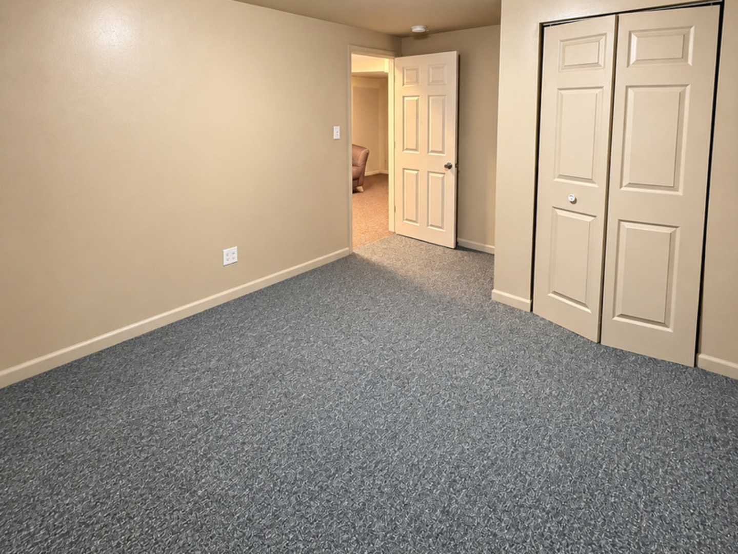 3839 S Giles Avenue Property Photo 27
