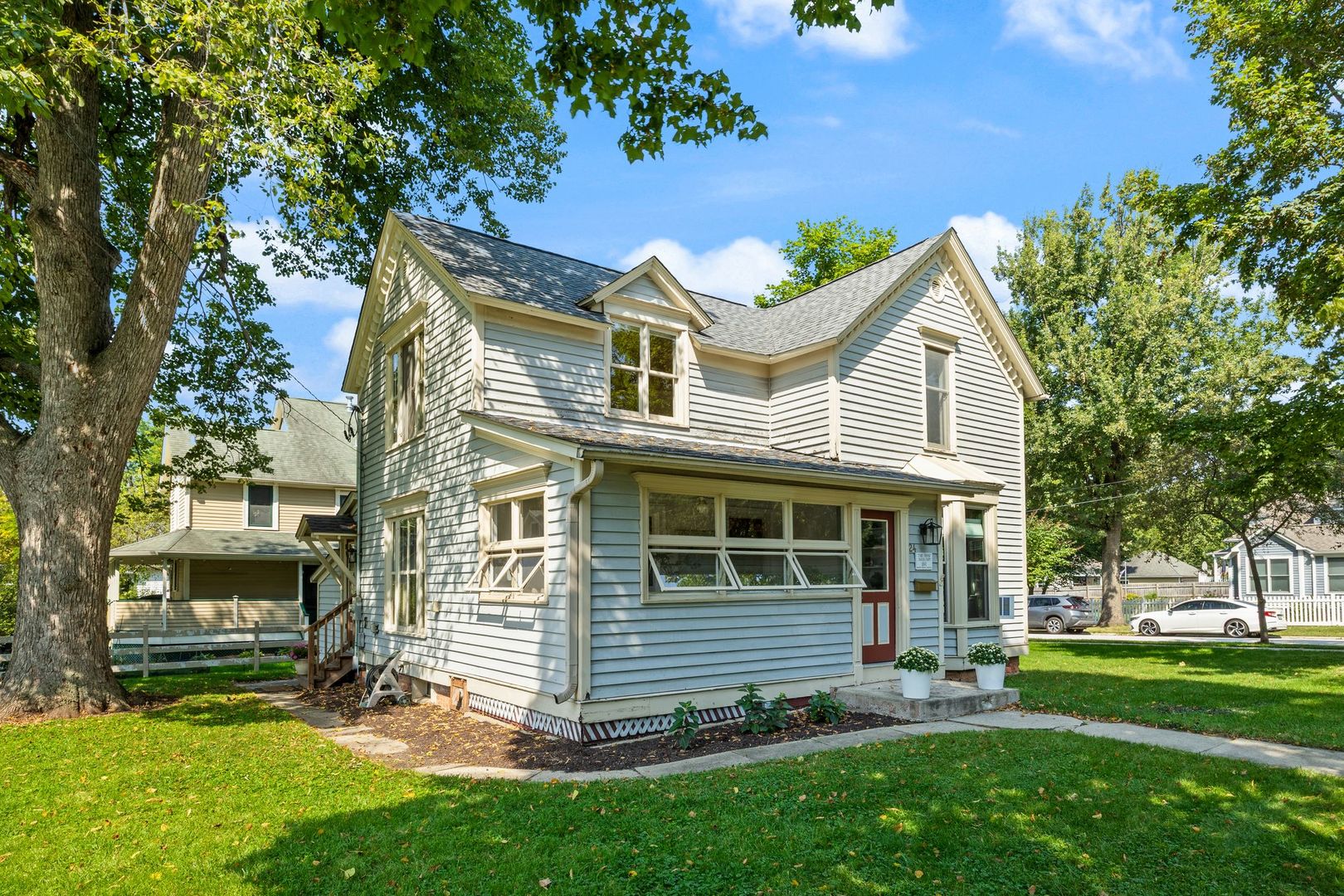 24 N Benton Street Property Photo 3