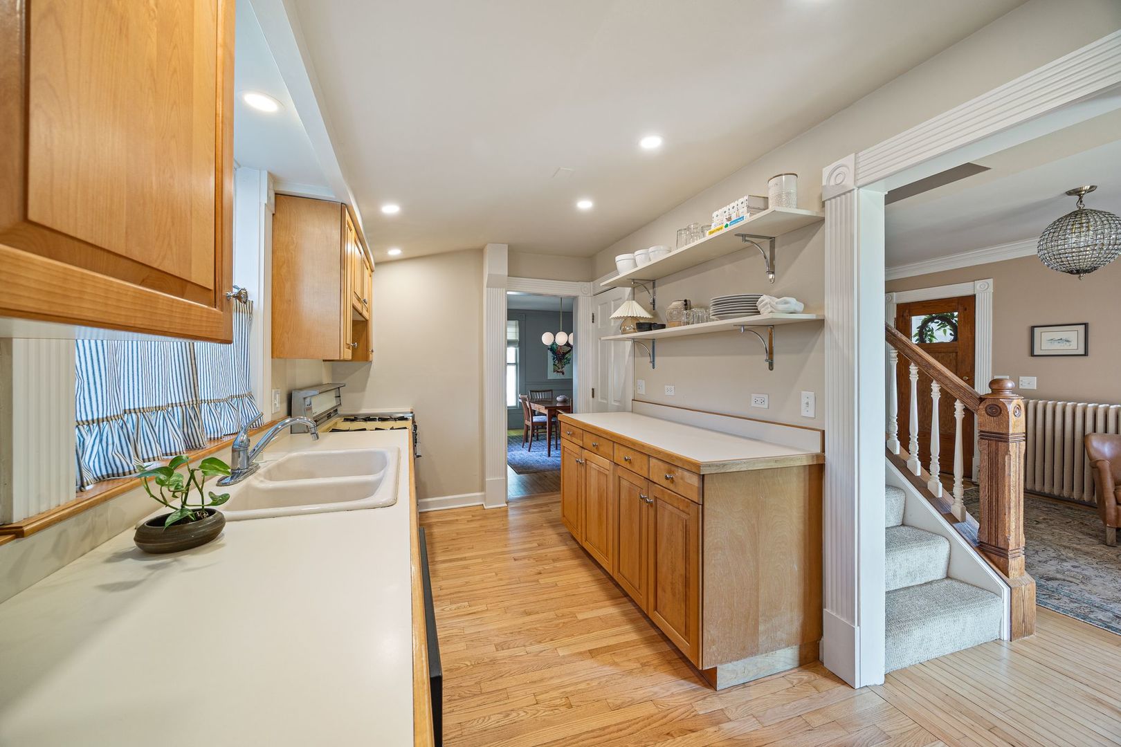 24 N Benton Street Property Photo 14
