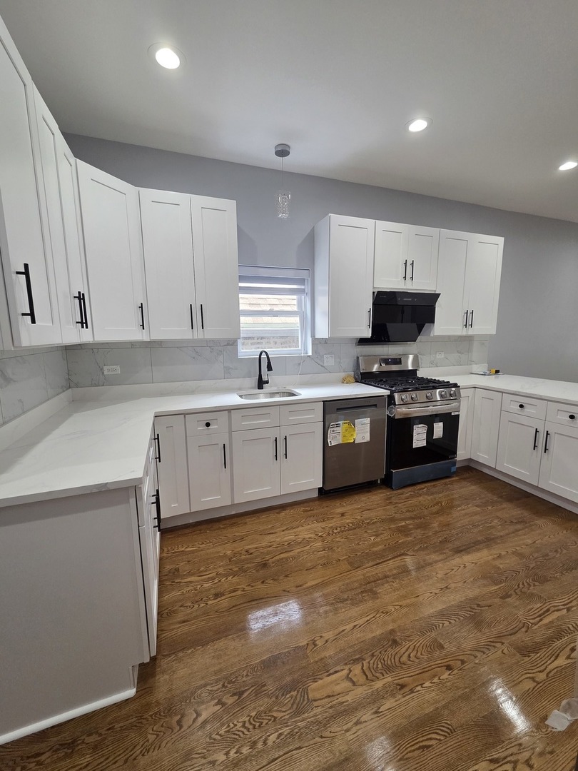 3128 S Parnell Avenue Property Photo 10