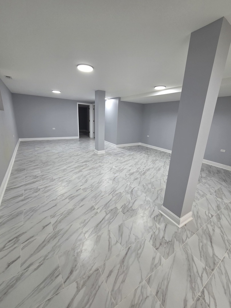 3128 S Parnell Avenue Property Photo 11