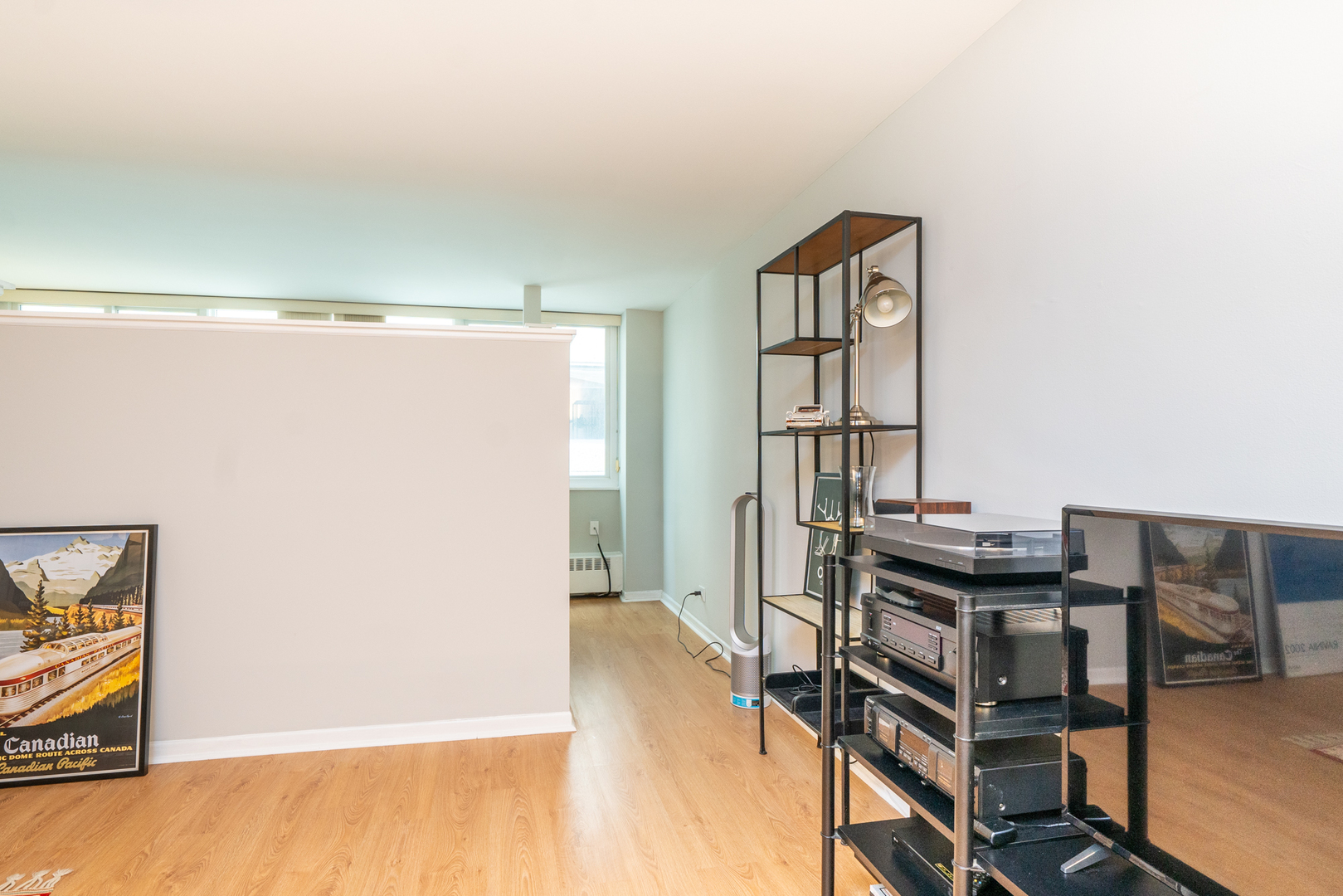 1516 Hinman Avenue 810 Property Photo 15