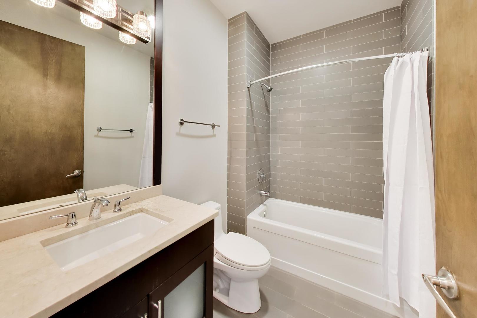 3834 N Ashland Avenue 3n Property Photo 28