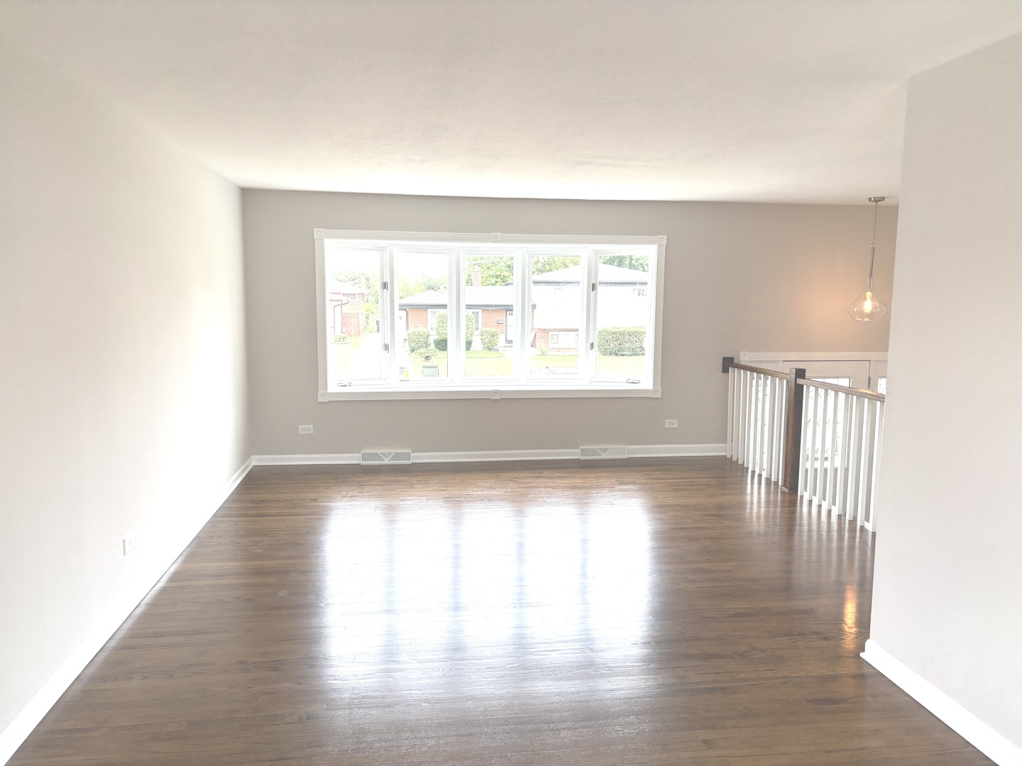 565 Arlene Drive Property Photo 4