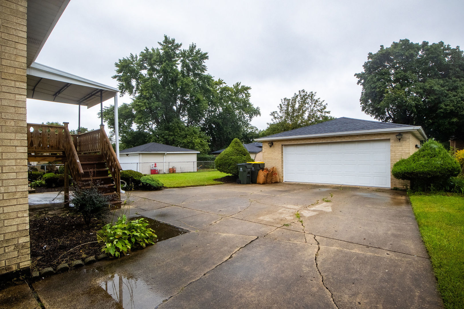 565 Arlene Drive Property Photo 4