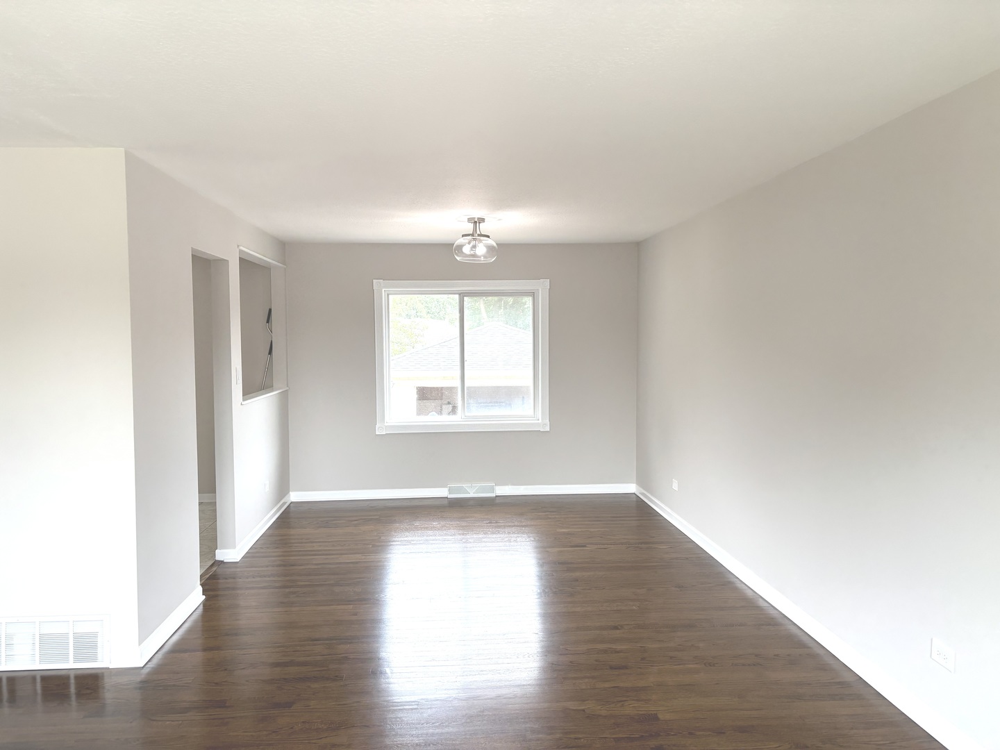 565 Arlene Drive Property Photo 5