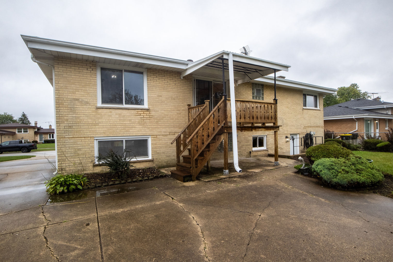 565 Arlene Drive Property Photo 8