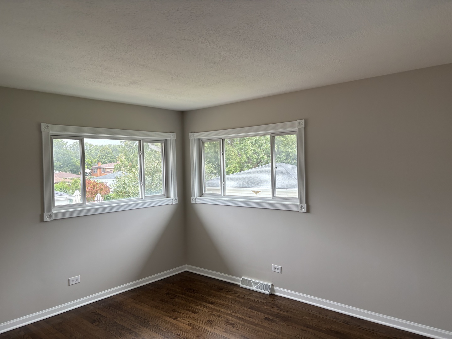 565 Arlene Drive Property Photo 12