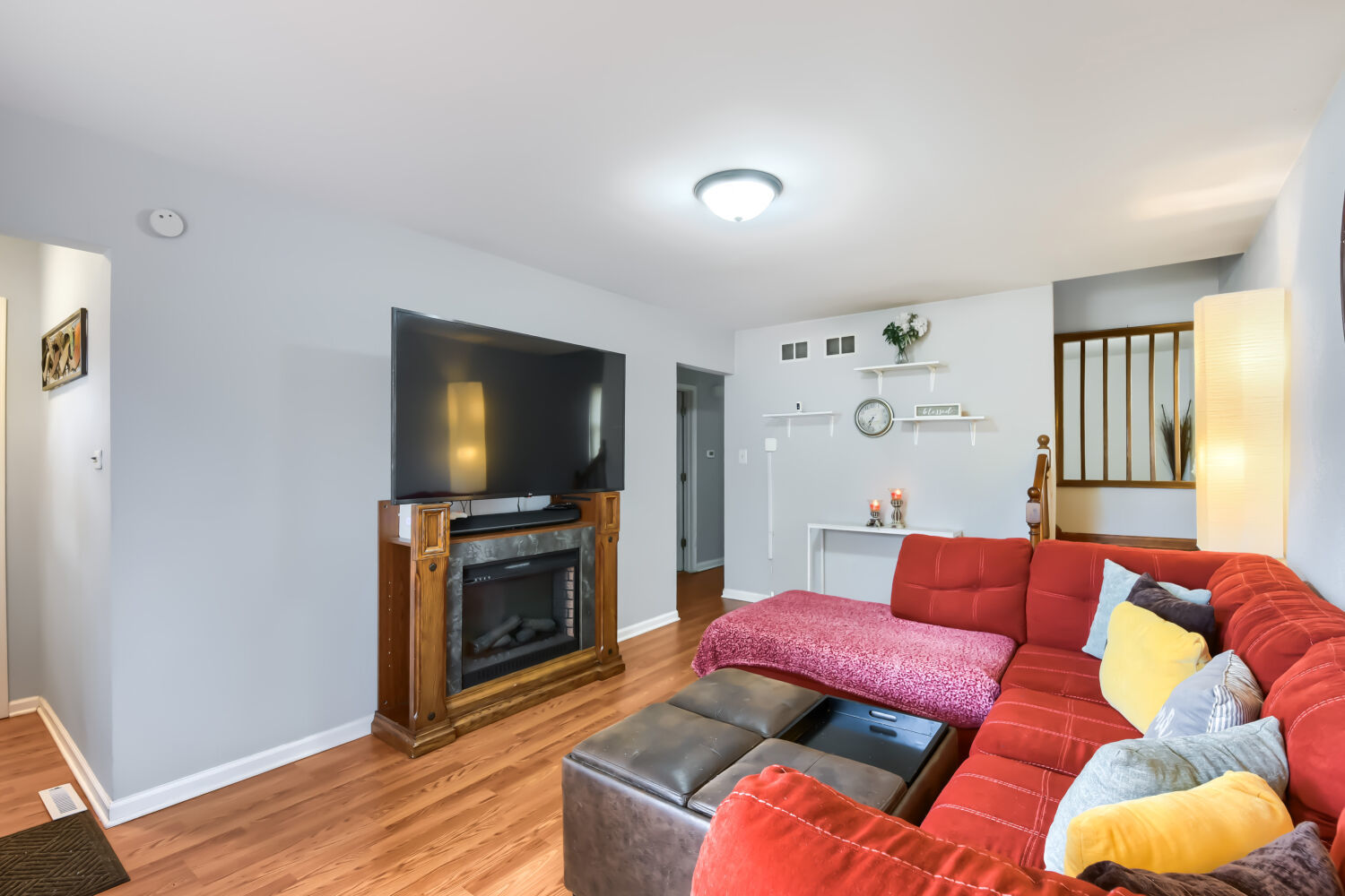 14 N Rebecca Street Property Photo 6