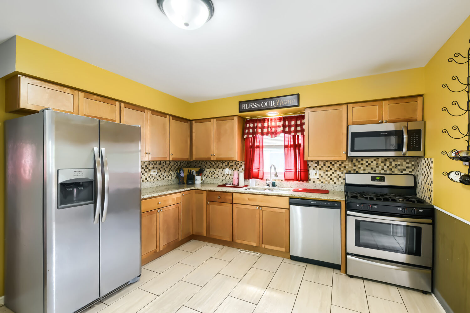 14 N Rebecca Street Property Photo 10