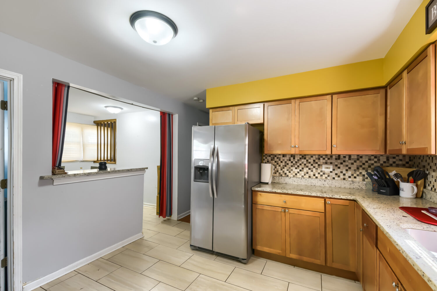 14 N Rebecca Street Property Photo 11