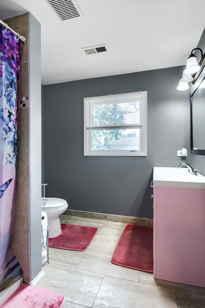 14 N Rebecca Street Property Photo 15