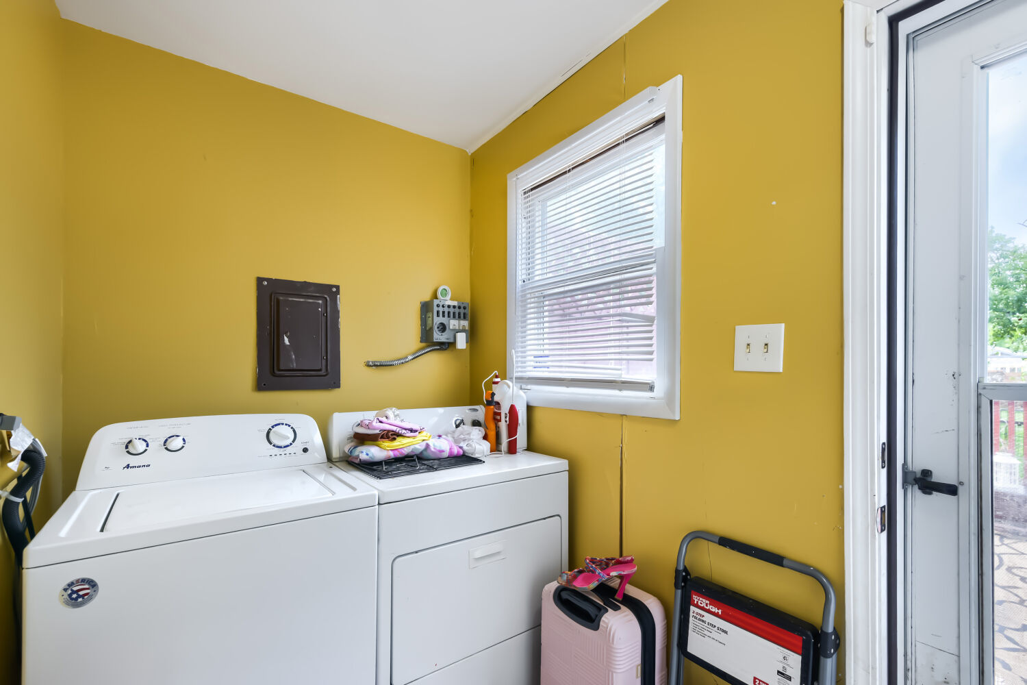 14 N Rebecca Street Property Photo 23